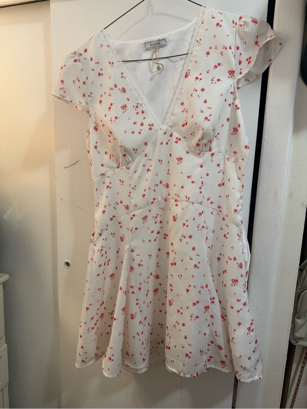 RIHOAS White Mini Dress with Red Floral Print